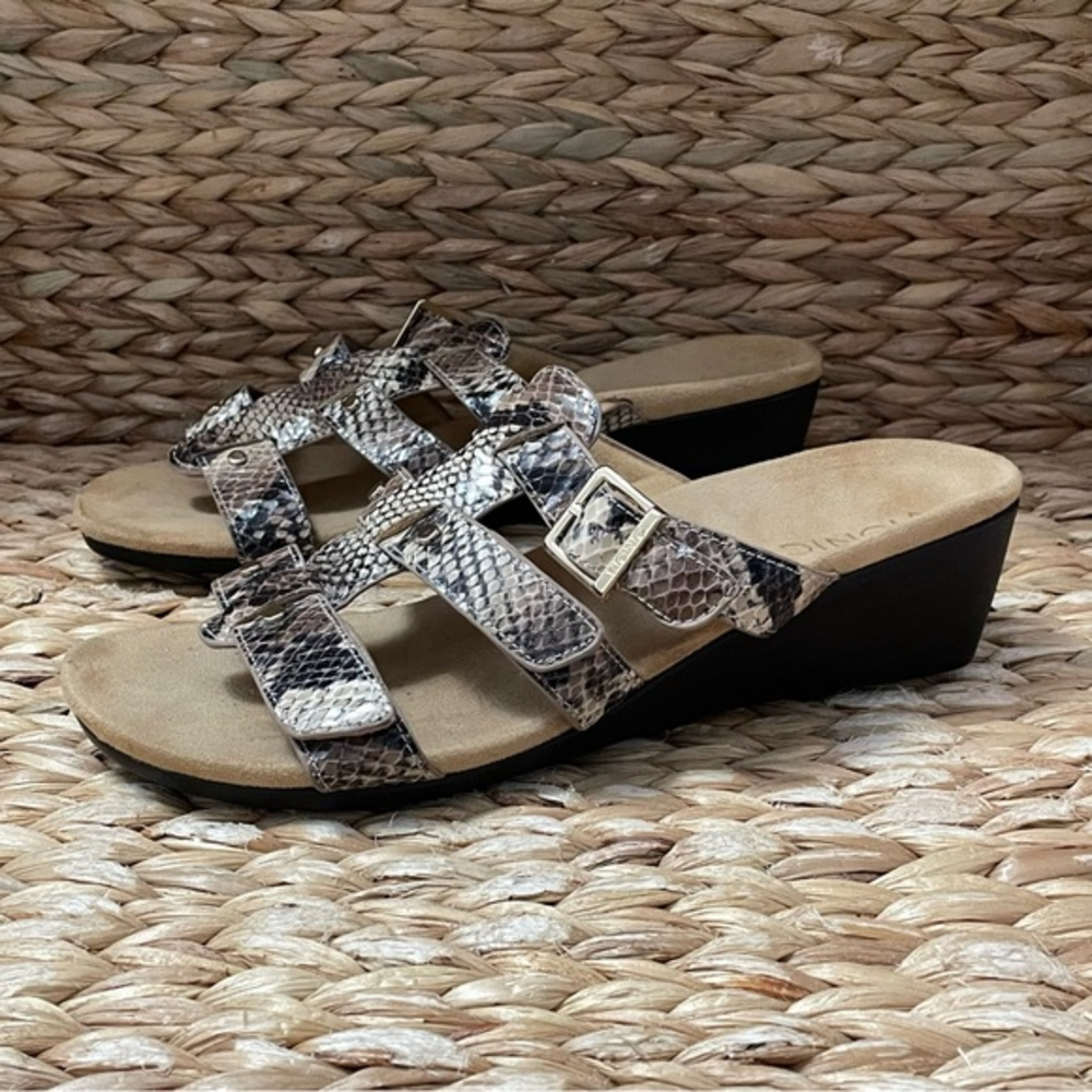 Vionic Radia‎ Sandals Faux Snakeskin